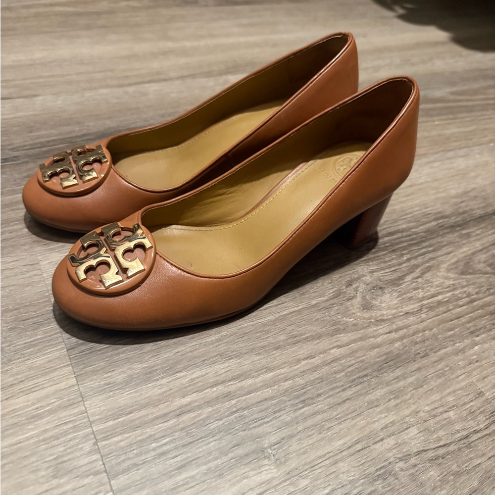 Tory Burch Brown Leather Pumps size 5